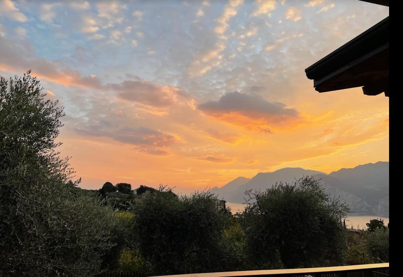 Appartamento Anna E Marco มัลเชซิเน ภายนอก รูปภาพ